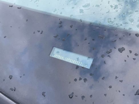 Used 2023 Kia Sorento LX image 10