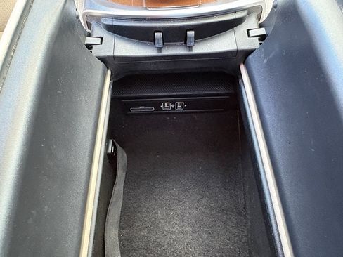 Used 2016 Mercedes-Benz C 300 Sedan image 22