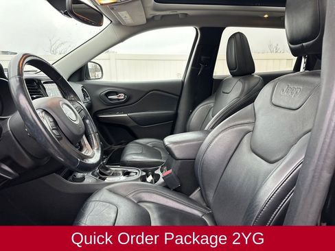 Used 2020 Jeep Cherokee Limited image 10