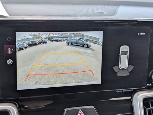 Used 2023 Kia Sorento S w/ Panoramic Sunroof Package AWD/4WD image 19