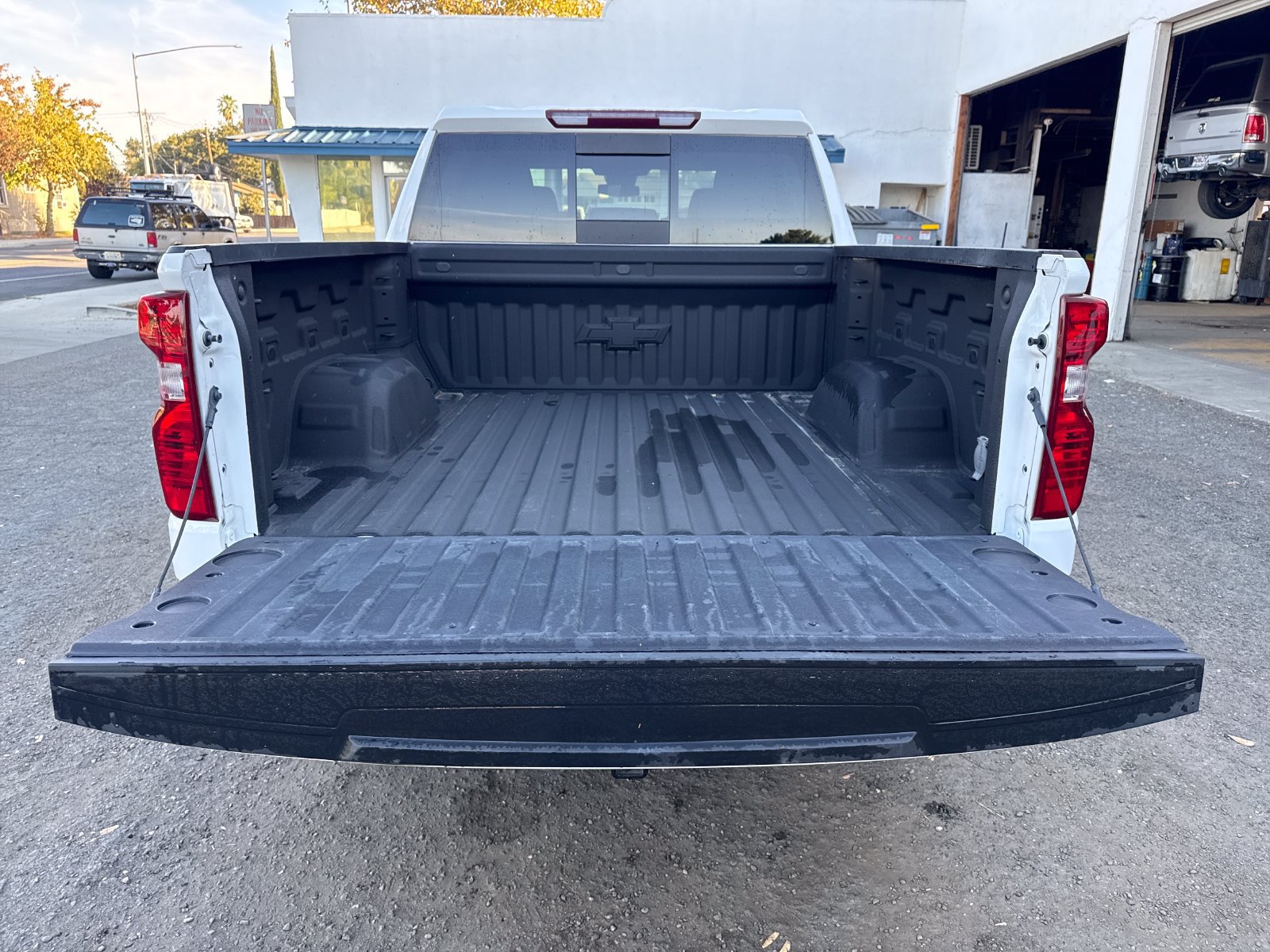 Used 2024 Chevrolet Silverado 1500 LT w/ Safety Package RWD image 23