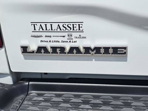 Used 2026 RAM 2500 Laramie AWD/4WD image 13