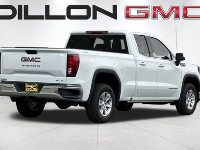 New 2026 GMC Sierra 1500 SLE w/ Preferred Package