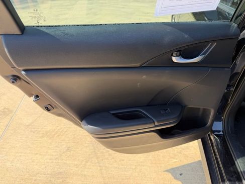 Used 2019 Honda Civic Sport image 14