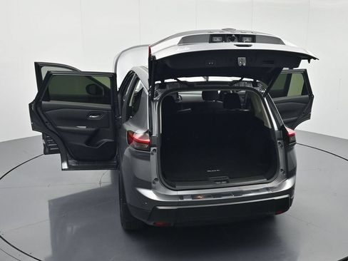 Certified 2024 Nissan Rogue SV FWD image 45