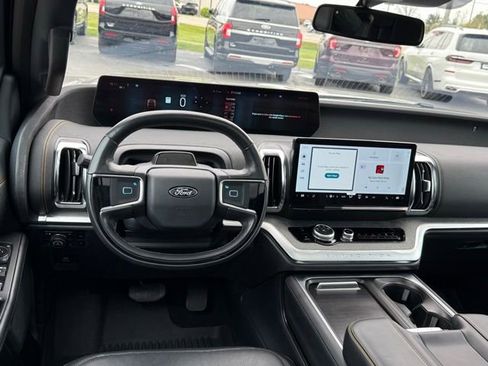 Certified 2025 Ford Expedition Tremor AWD/4WD image 10