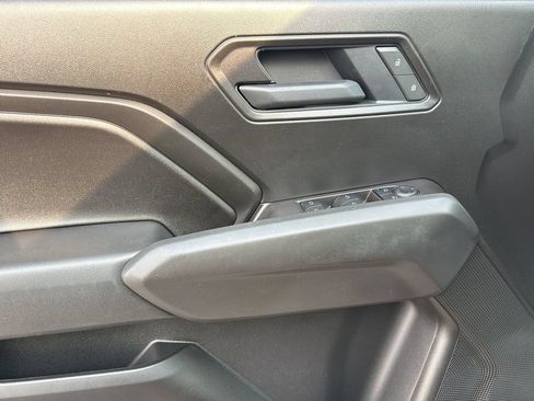 Used 2025 Chevrolet Colorado W/T w/ WT Convenience Package II RWD image 11