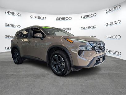 Used 2025 Nissan Rogue SV w/ SV Premium Package