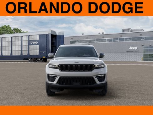 New 2025 Jeep Grand Cherokee Limited w/ Luxury Tech Group II AWD/4WD image 6