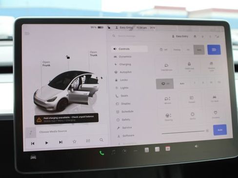 Used 2022 Tesla Model Y Long Range AWD/4WD image 20