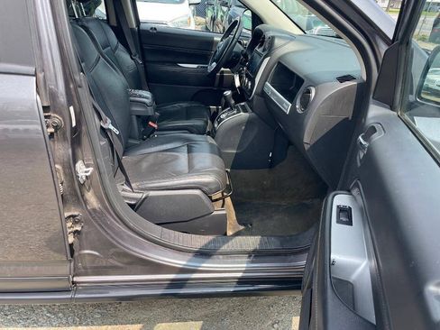Used 2016 Jeep Compass High Altitude AWD/4WD image 12