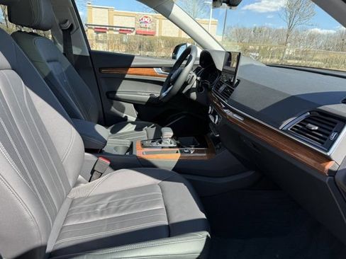 Certified 2023 Audi Q5 2.0T Premium w/ Convenience Package AWD/4WD image 27