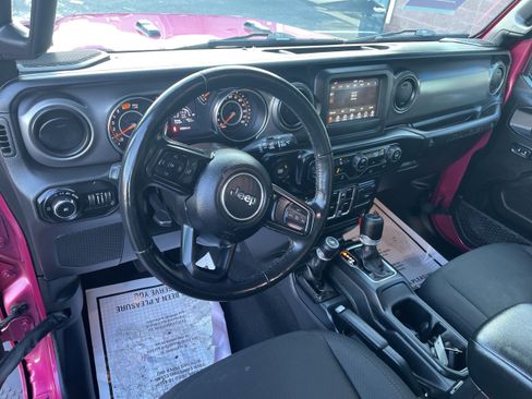 Used 2022 Jeep Wrangler Unlimited Sport image 13