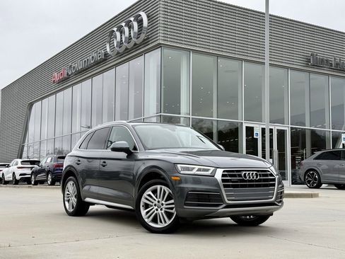 Used 2019 Audi Q5 2.0T Premium Plus w/ Premium Plus Package image 2