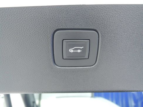 Used 2025 Buick Envista Sport Touring w/ Experience Buick Package FWD image 30