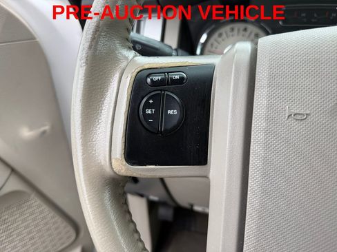 Used 2012 Ford Expedition Limited RWD image 25