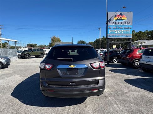 Used 2015 Chevrolet Traverse LT image 5
