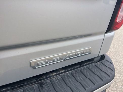 Used 2022 GMC Sierra 1500 Elevation image 25