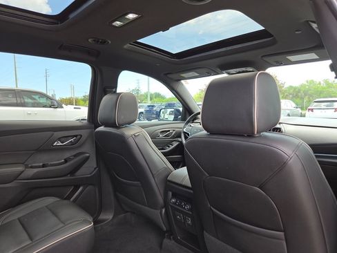Used 2023 Chevrolet Traverse Premier w/ Redline Edition FWD image 17