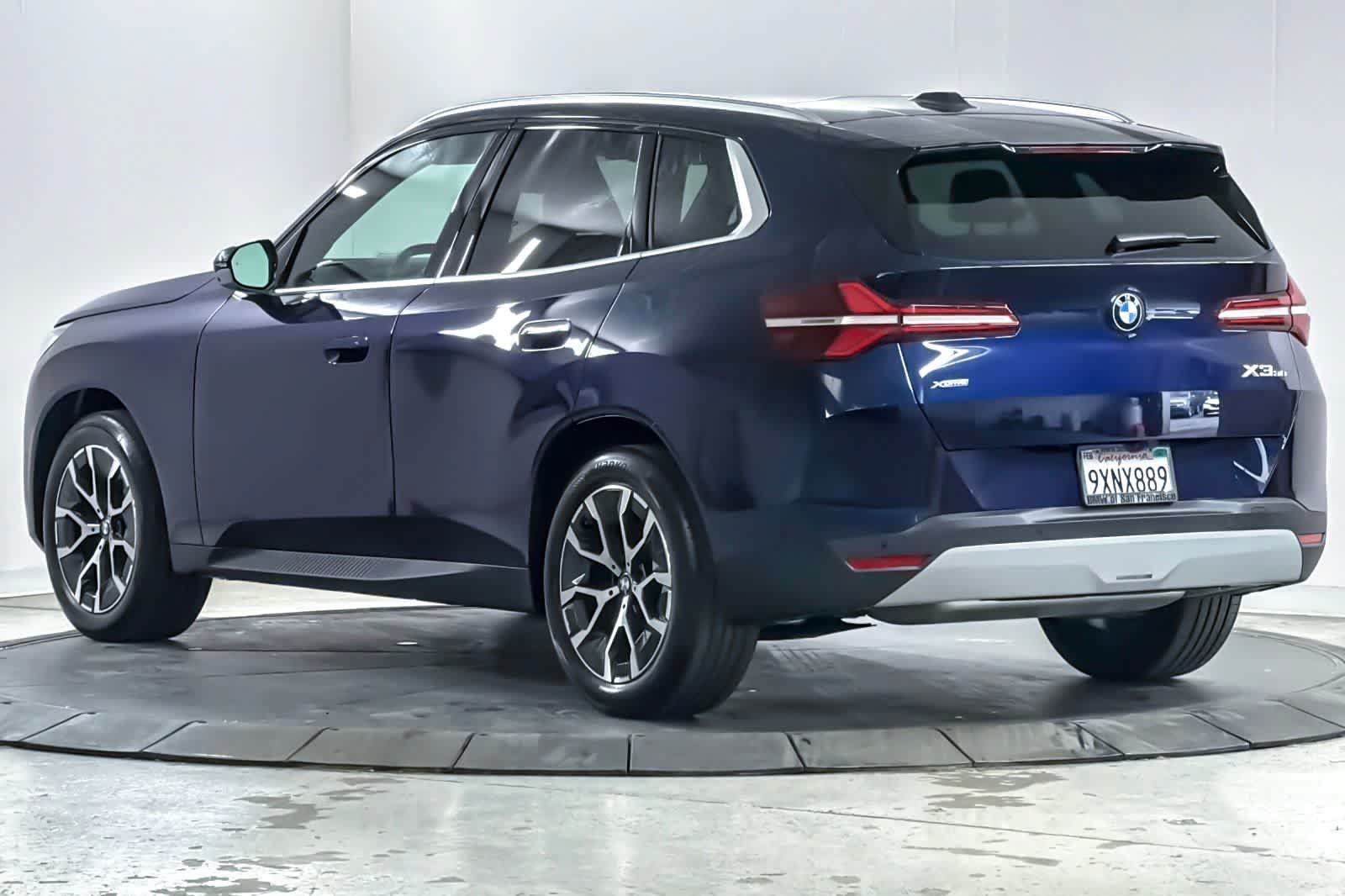 Used 2026 BMW X3 xDrive30i w/ Premium Package AWD/4WD image 6