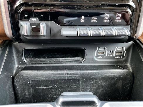 Used 2020 RAM 1500 Longhorn image 34