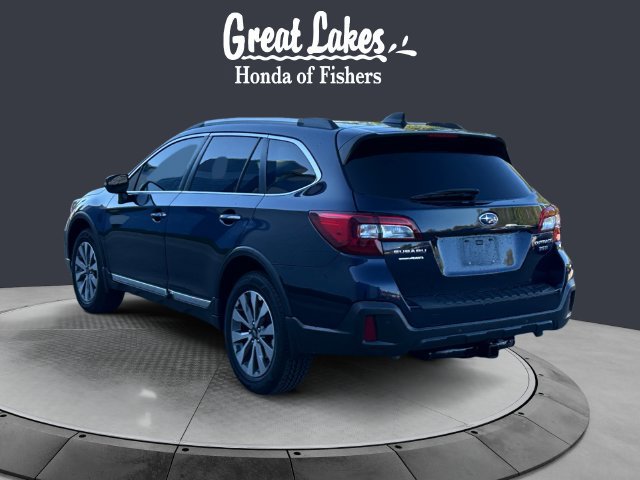 Used 2018 Subaru Outback 3.6R Touring w/ Popular Package #3 AWD/4WD image 3
