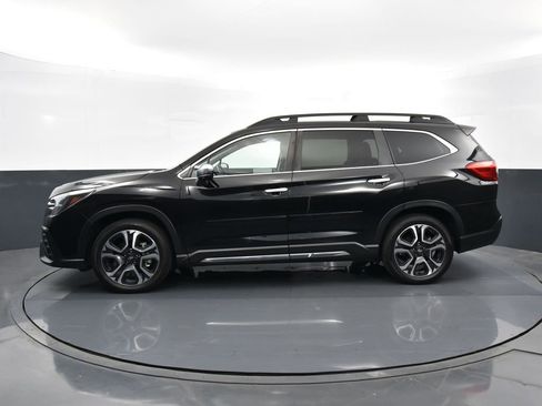 Used 2023 Subaru Ascent Touring image 7