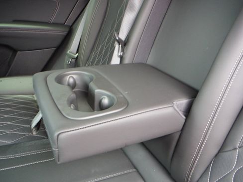 Used 2023 Buick Envision Avenir AWD/4WD image 47