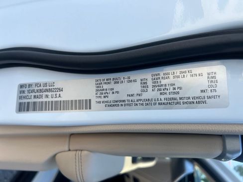 Used 2022 Jeep Grand Cherokee L Limited image 31