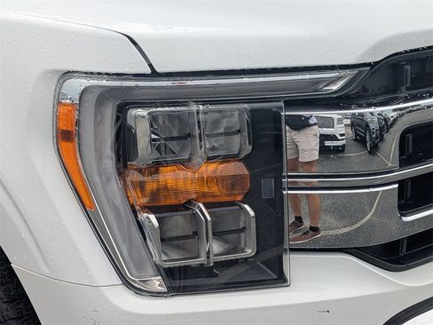 Used 2022 Ford F150 Lariat w/ Equipment Group 501A Mid image 10