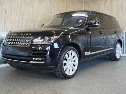 Used 2017 Land Rover Range Rover Long Wheelbase Supercharged image 4