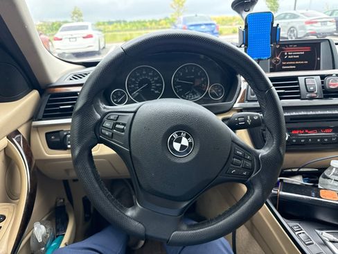 Used 2015 BMW 320i xDrive Sedan AWD/4WD image 8