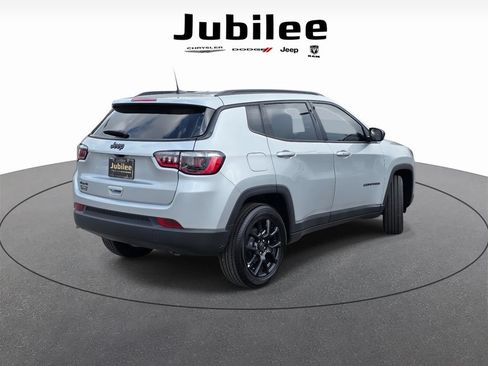 New 2026 Jeep Compass Latitude AWD/4WD image 5