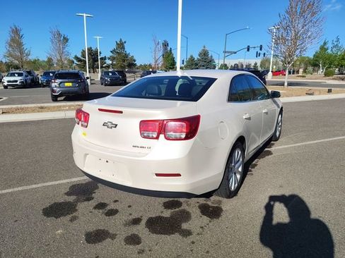 Used 2013 Chevrolet Malibu LT FWD image 3