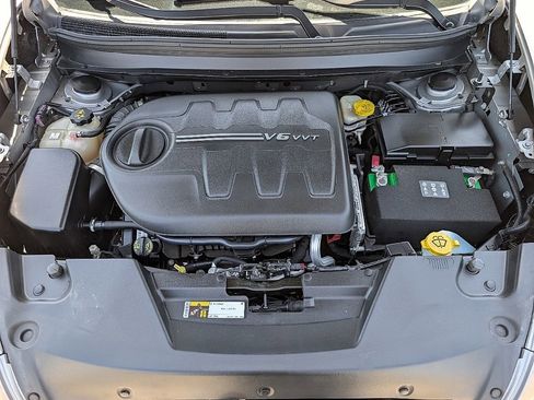 Used 2016 Jeep Cherokee Sport AWD/4WD image 18