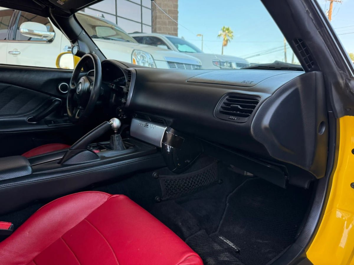 Used 2002 Honda S2000 image 43