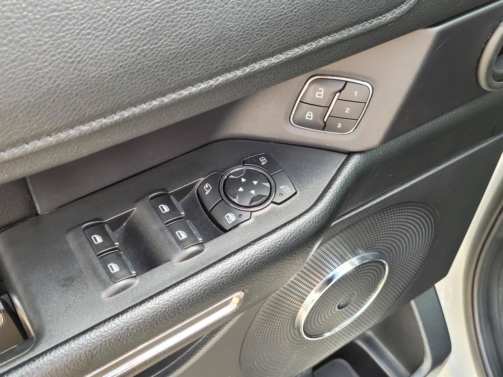 Used 2021 Ford Expedition Max XLT RWD image 26