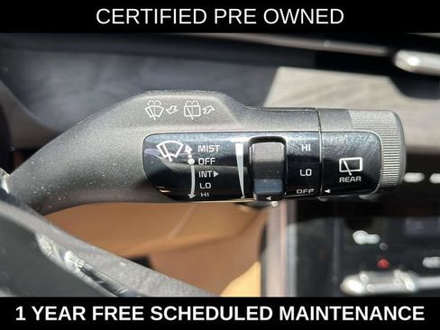 Used 2024 Kia Carnival EX FWD image 27
