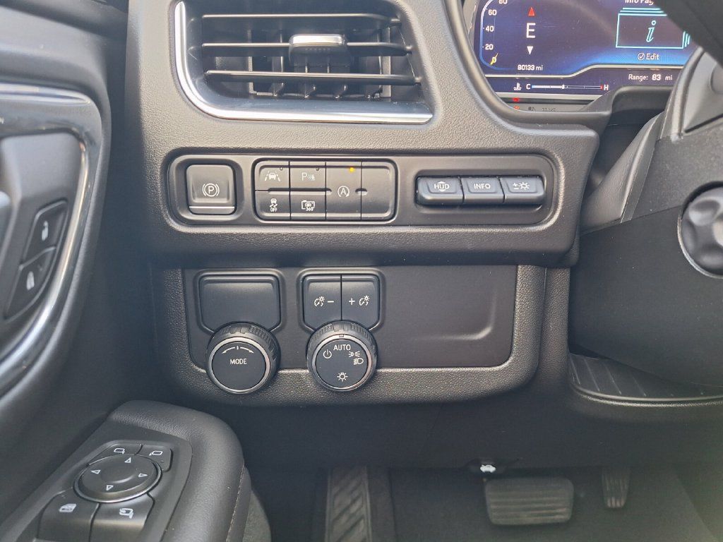 Used 2023 Chevrolet Tahoe High Country RWD image 25