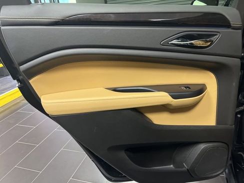 Used 2015 Cadillac SRX Luxury w/ Driver Awareness Package image 10