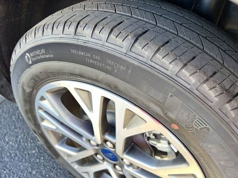 Used 2022 Ford Escape SEL image 44