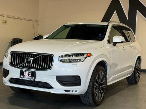 Used 2022 Volvo XC90 T5 Momentum w/ Advanced Package AWD/4WD image 1