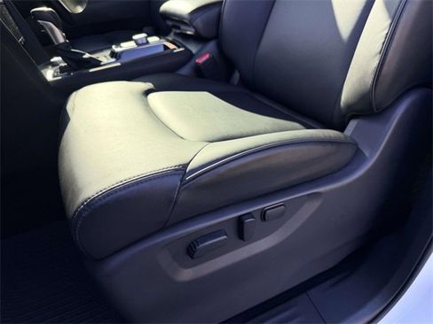 Used 2023 Nissan Armada SV w/ Cargo Package image 17