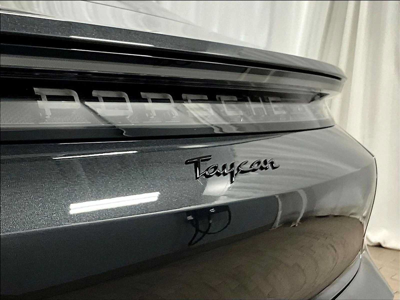 Used 2026 Porsche Taycan RWD image 33