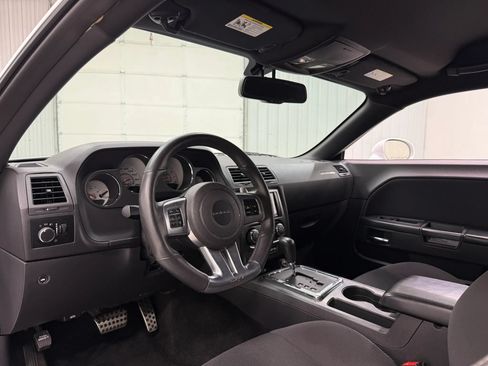 Used 2014 Dodge Challenger SRT8 Core RWD image 15