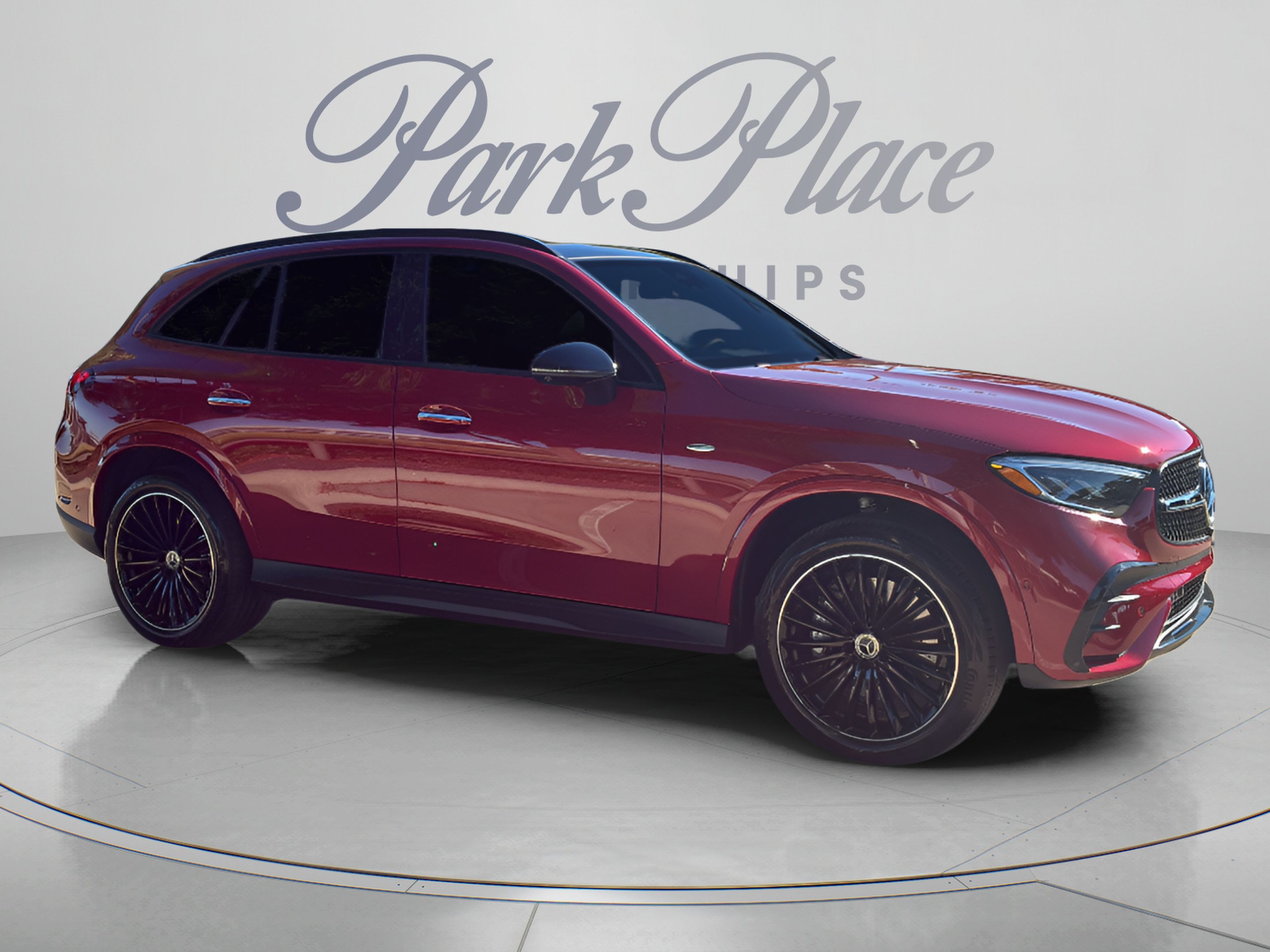 Used 2025 Mercedes-Benz GLC 350e 4MATIC image 7