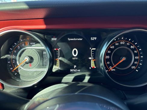 Used 2023 Jeep Gladiator Rubicon w/ LED Lighting Group image 30