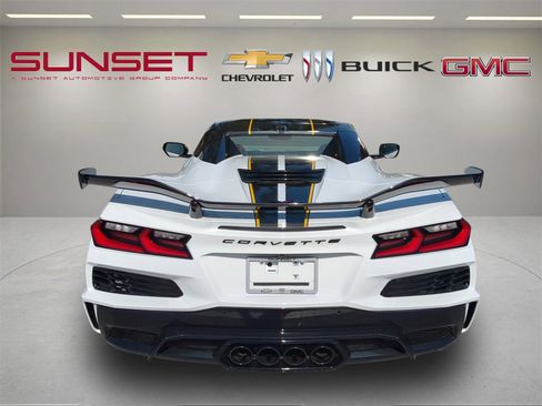 Used 2025 Chevrolet Corvette Z06 image 6