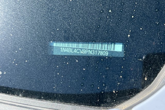 Used 2023 Nissan Altima 2.5 SR w/ SR Premium Package FWD image 3