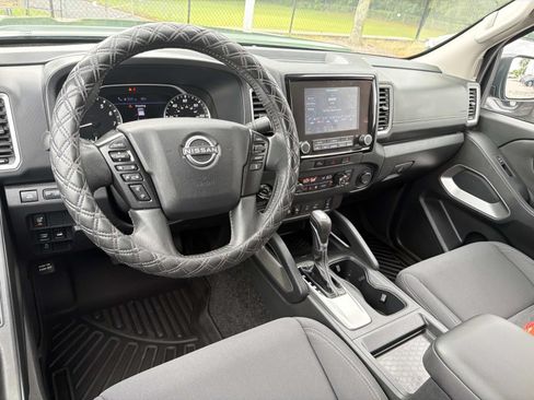 Used 2024 Nissan Frontier SV w/ SV Convenience Package AWD/4WD image 22